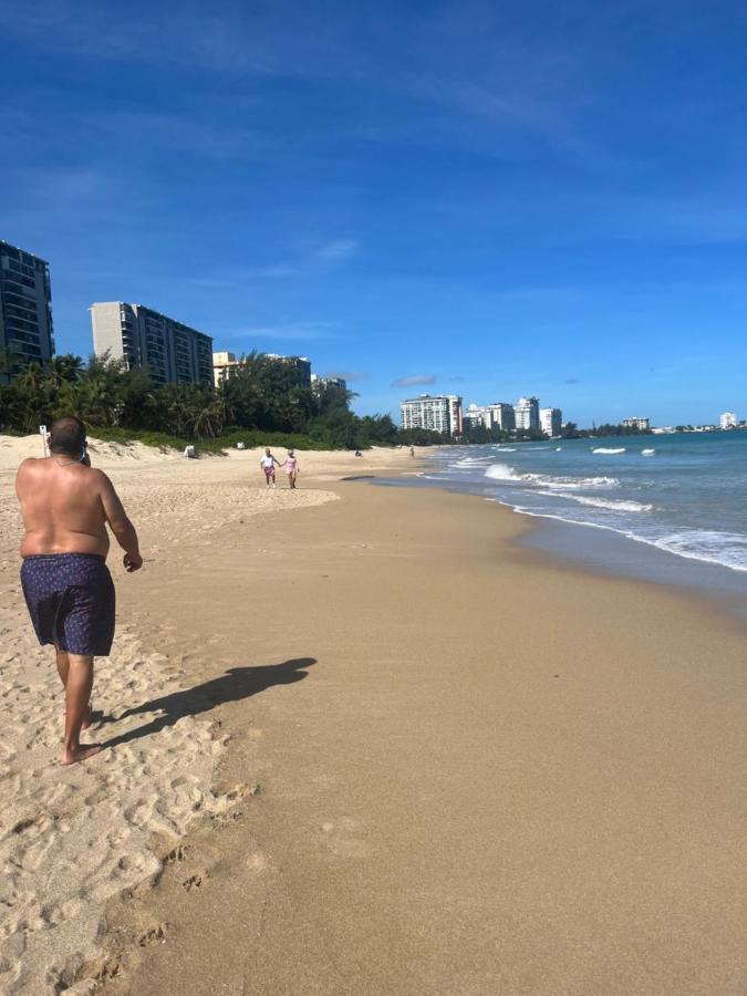 Isla Verde Frente A La Playa Y Piscina, Centrico Y Accesible San Juan Luaran gambar