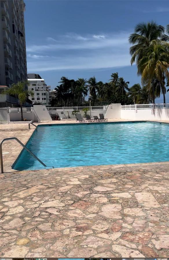 Isla Verde Frente A La Playa Y Piscina, Centrico Y Accesible San Juan Luaran gambar